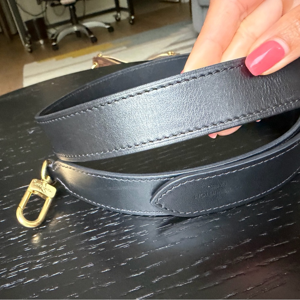 Louis Vuitton Odeon PM in Damier Eben - Picture 8 of 16
